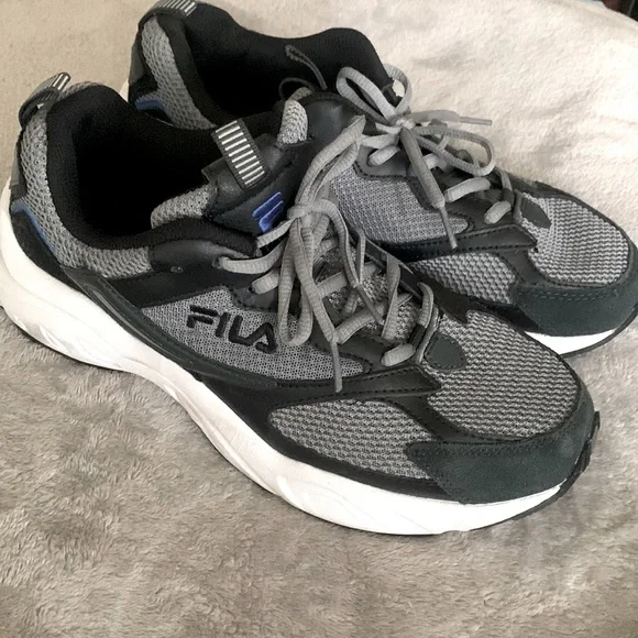 Fila | Shoes | Fila Mens Recollector Running Shoe | Poshmark display picture 1